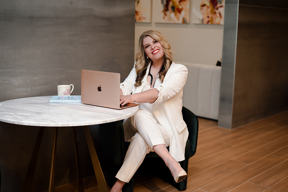 Lindsay Goodwin the best fertility acupuncturist in Denver. Garnet Moon Denver.